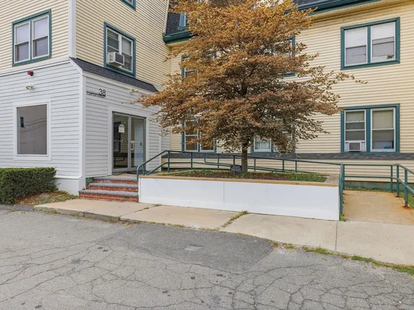 38 Carter St APT 107, Everett, MA 02149