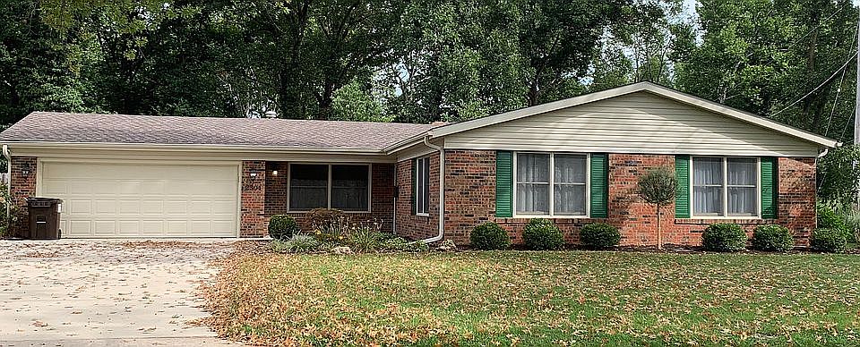 1st image of 2304 Briarcliff Dr