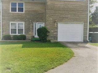 1812 Russell Cave Rd, Lexington, KY 40505