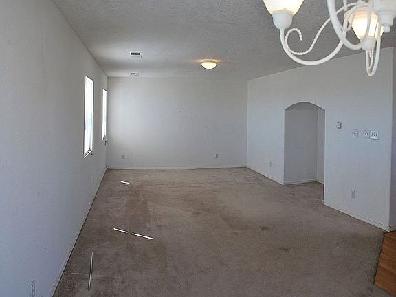 4th image of 9301 Vista Hermosa Ct SW