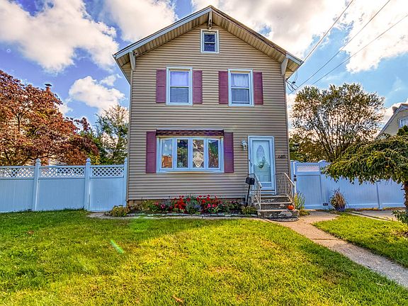 2nd image of 685 Partridge Ave