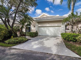 209 Canterbury Dr E, Palm Beach Gardens, FL 33418