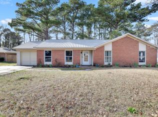 513 W Springhill Ter, Jacksonville, NC 28546