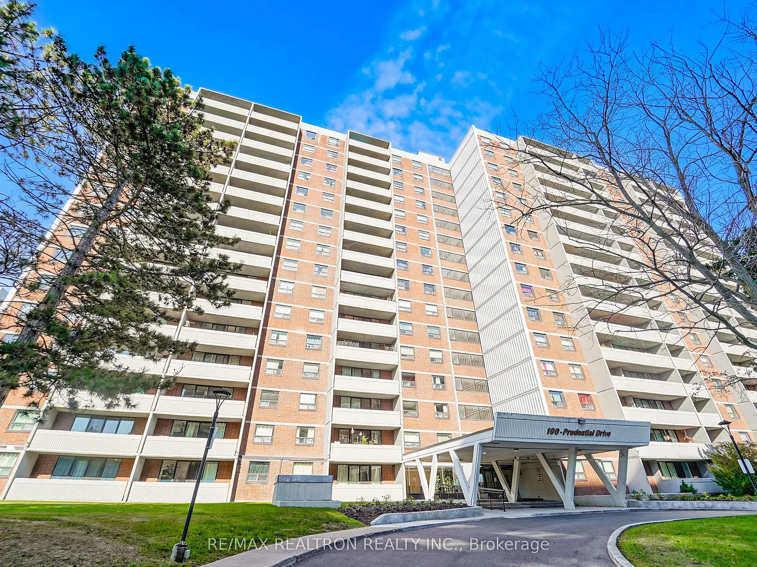 2 bed, $2,300 — Photo 1