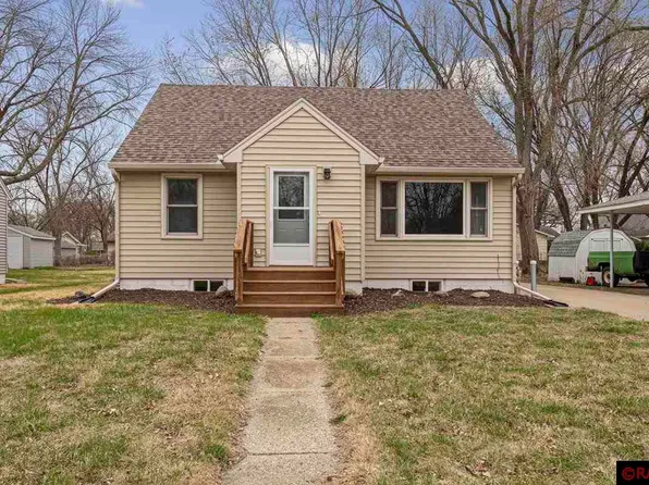 432 Jefferson Ave, North Mankato, MN 56003