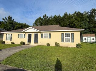 408 E Lawnwood Ct, Kingsland, GA 31548