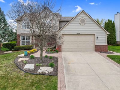 2435 Ivy Hill Dr, Commerce Township, MI, 48382