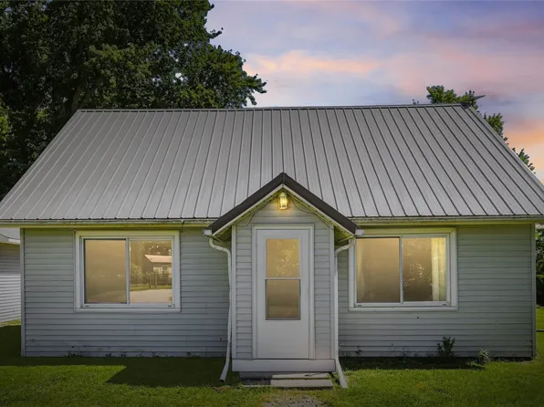 828 60th Ave, Pleasantville, IA 50225