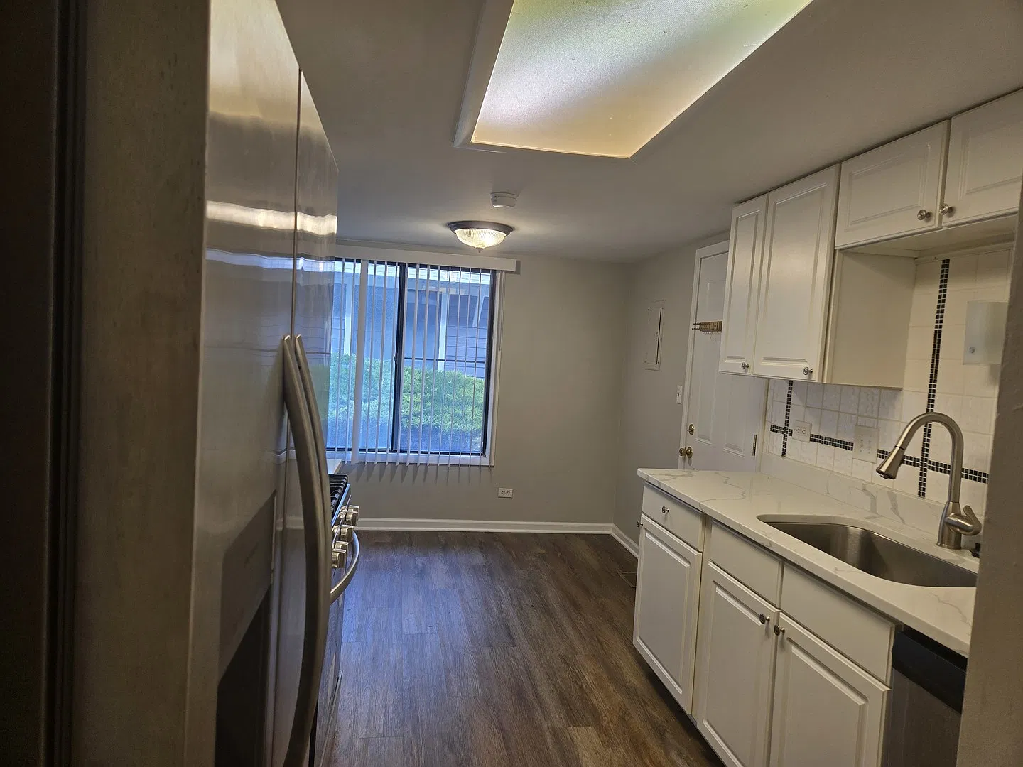 2 bed, 1.5 bath, 1200 sqft, $2,200 — Photo 4
