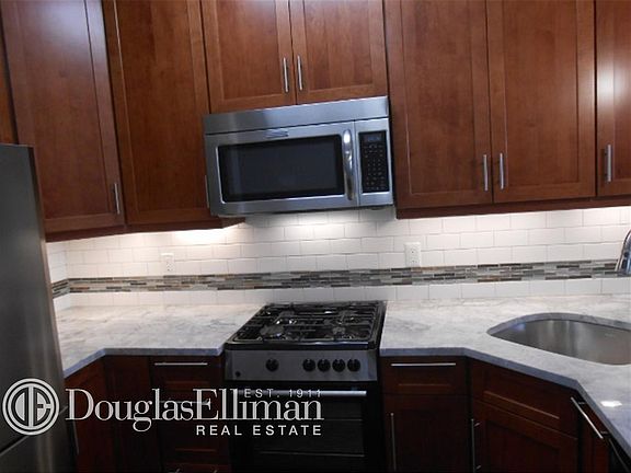 3rd image of 235 W 70th St APT 4C