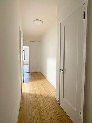 5th image of 230 E 71st St APT 4I