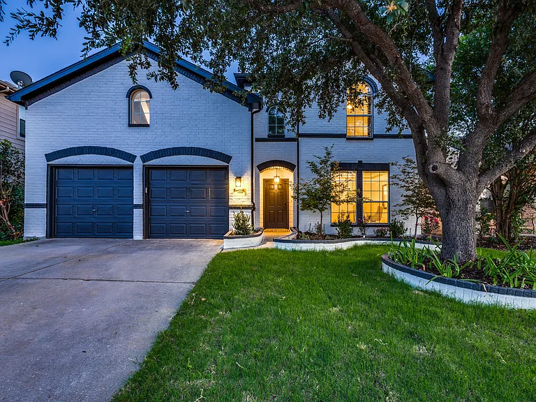 1808 Ringtail Dr — Photo 1