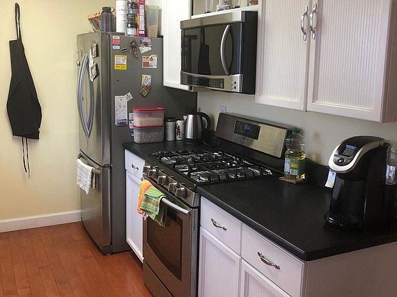 3rd image of 3343 Oakshade Ct