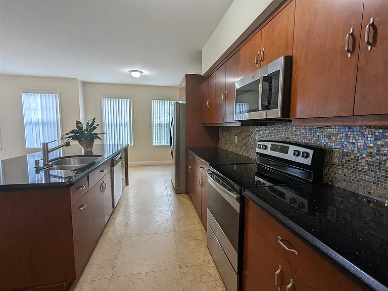 6966 W Sample Rd #6966 — Photo 5