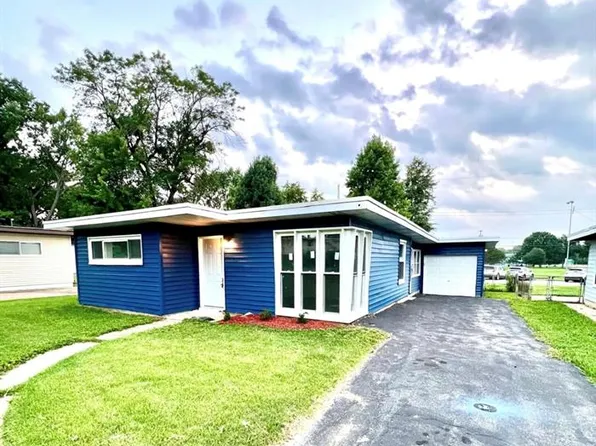 1305 Saint Jean St, Florissant, MO 63031