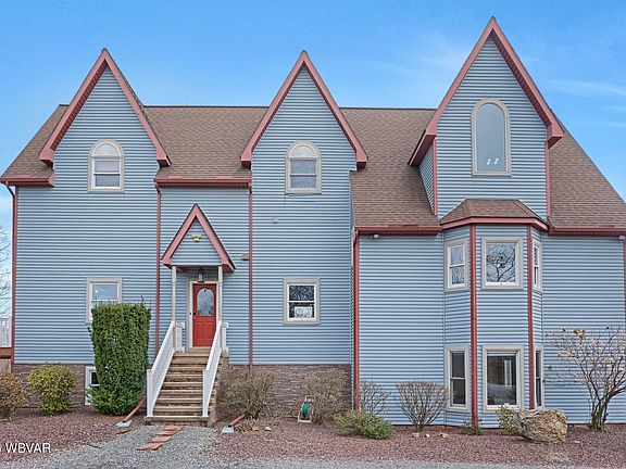 2nd image of 139 Rainbow Dr