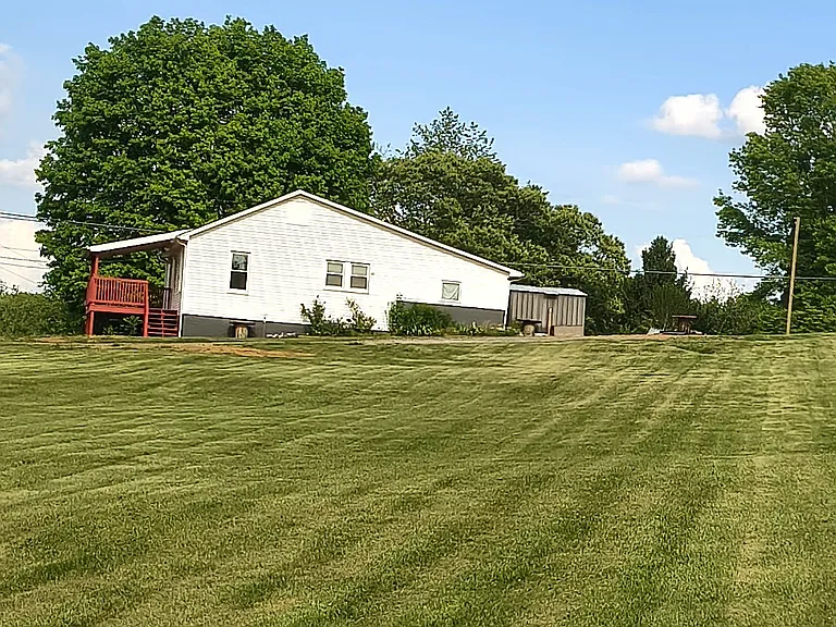2219 Roseberry Rd — Photo 10