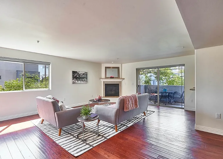 4822 Elmwood Ave #203 — Photo 4