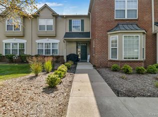 4336 Hampton Ridge Blvd, Howell, MI 48843