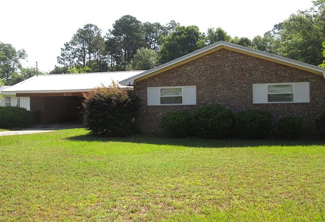 1st image of 402 Whispering Pines Dr