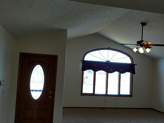 4th image of 1504 Warbler Cir