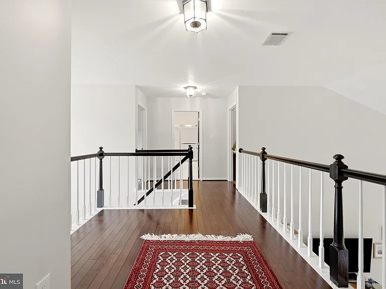 44218 Palladian Ct — Photo 29