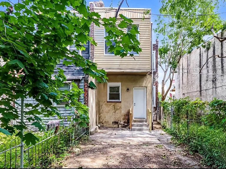 4537 N Gratz St — Photo 1