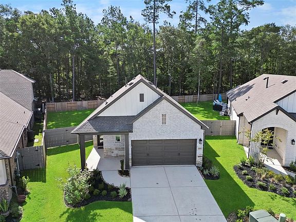3rd image of 17459 Vino Vines Ln