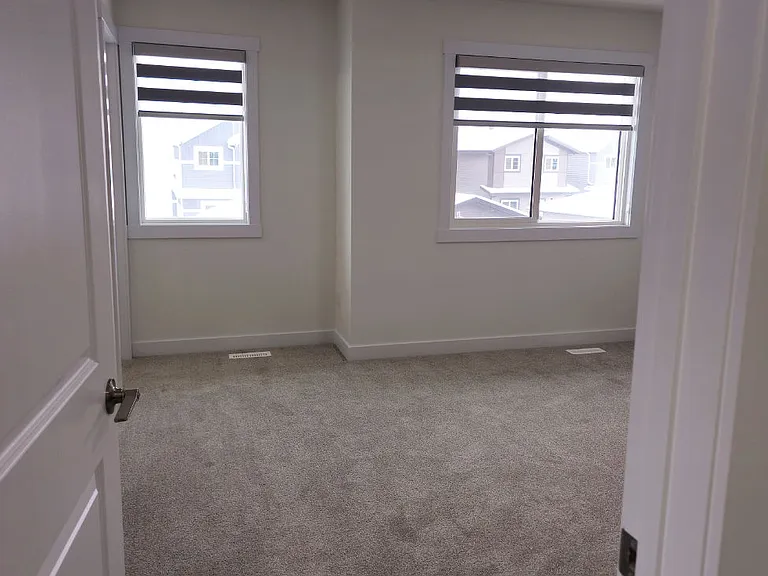 63 Fenwyck Blvd — Photo 10