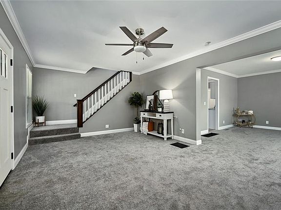 5th image of 4031 Chestnut Ave