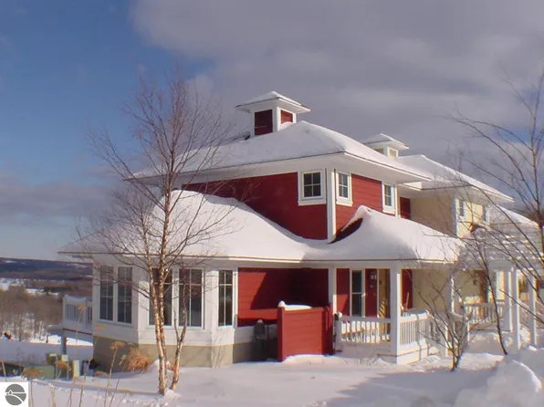 714 Mountaintop Cir Unit 12155-714, Thompsonville, MI 49683
