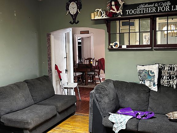 3rd image of 203 Scioto Ave