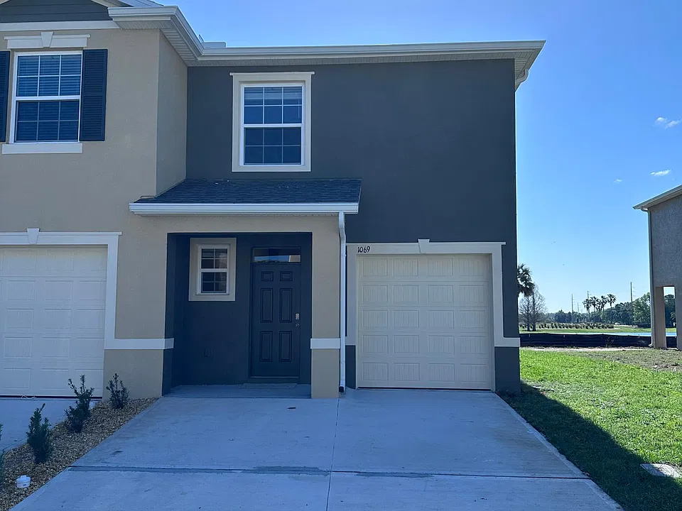 1069 Blue Jay Dr