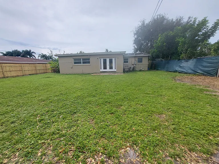 3919 Grant St — Photo 33