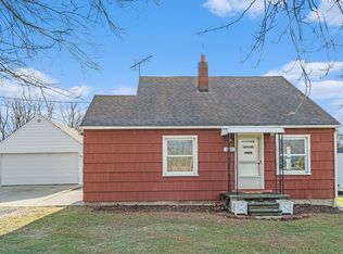 1452 Carleton Rockwood Rd, Carleton, MI 48117