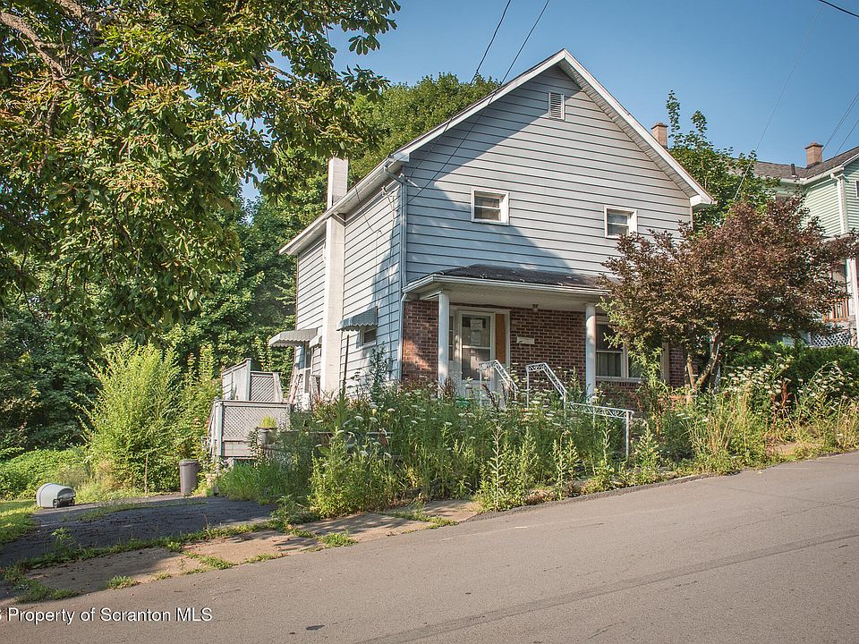 1st image of 137 W Parker St