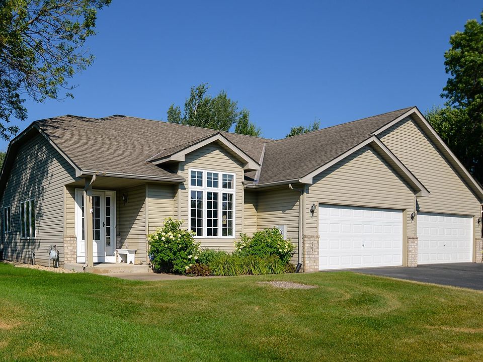 1st image of 23037 Arrowhead St NW