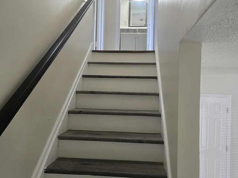 233 Peyton Pl SW — Photo 11