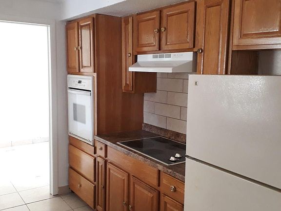 3rd image of 505 Palm Ave