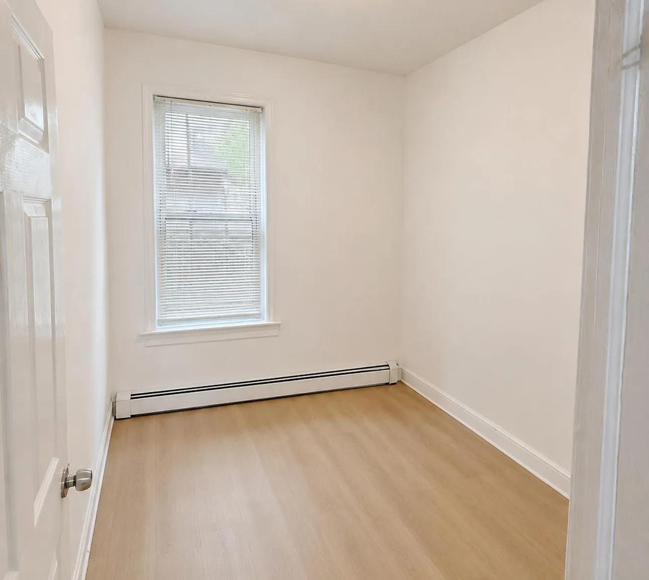 2 bed, 1.0 bath, $1,875 — Photo 4