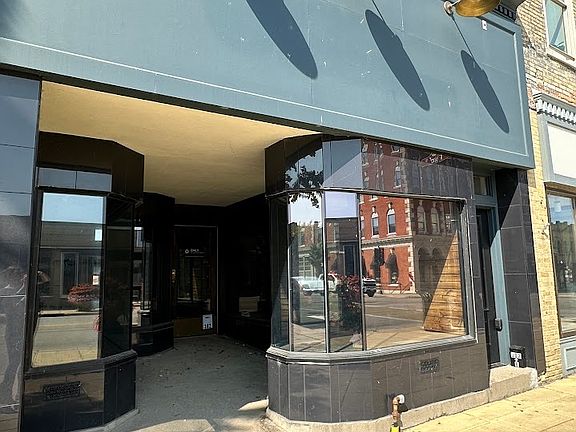 4th image of 302 Main St #1
