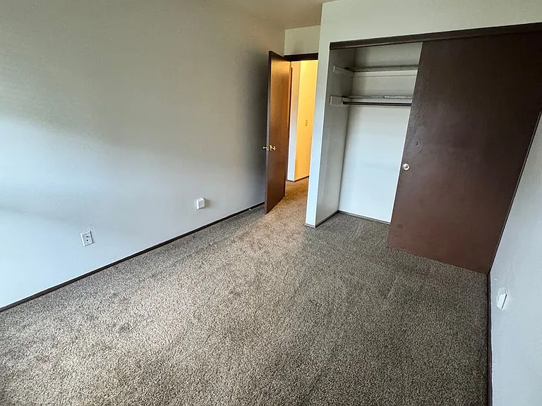 1515 Holiday Dr — Photo 22