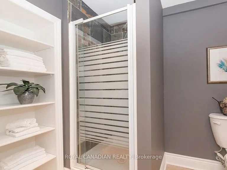 512 Bloor St E #BASEMENT — Photo 5