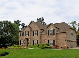 9600 Crabapple Ln, Knoxville, TN 37923