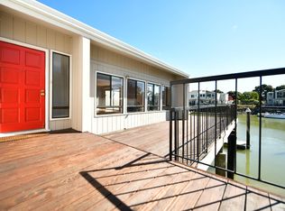 320 Tideway Dr, Alameda, CA