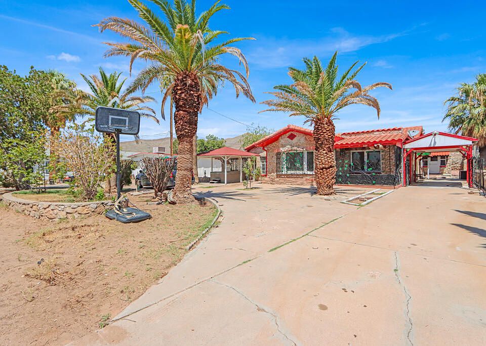 1st image of 3689 Bishop Way
