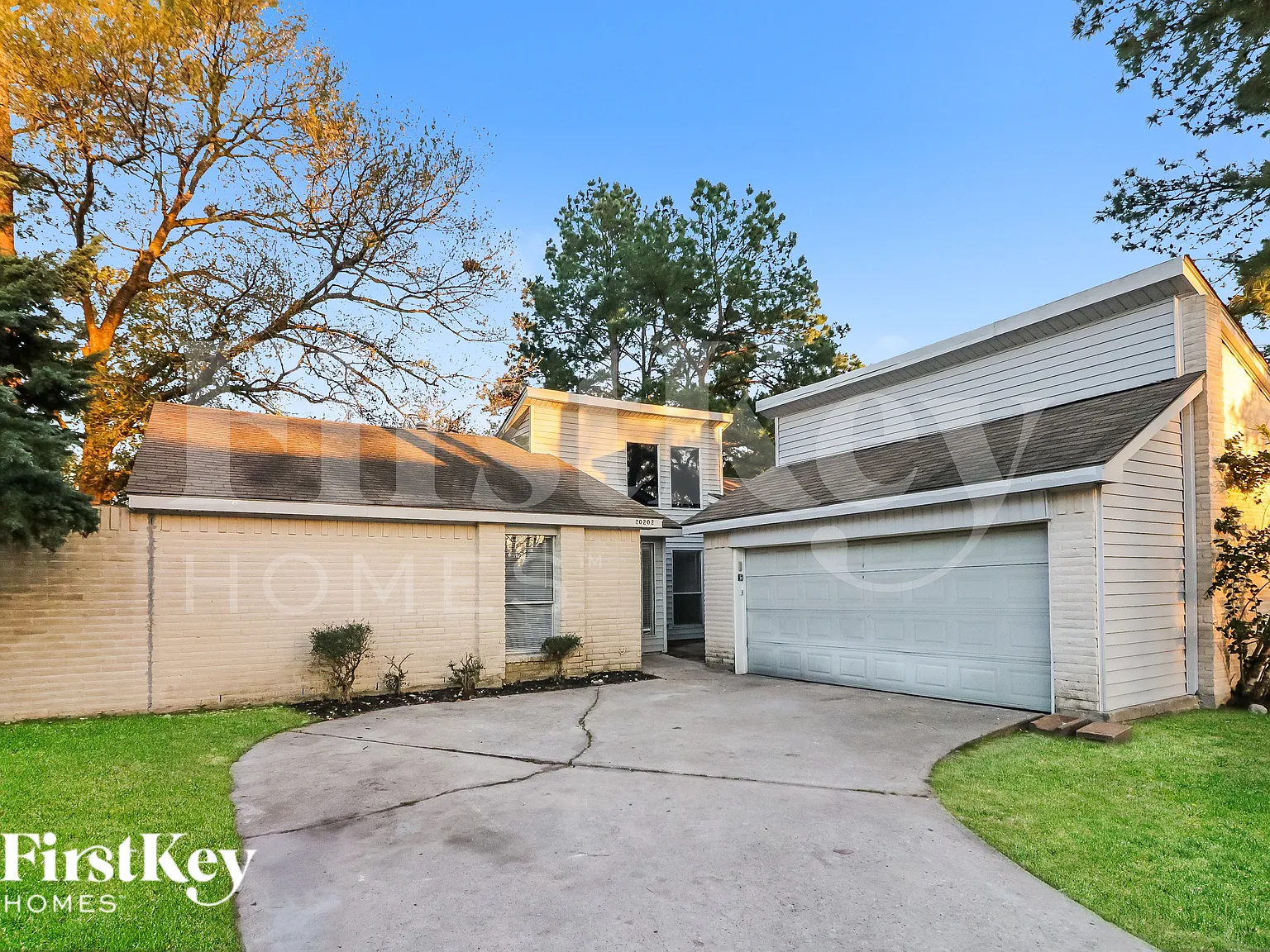 3 bed, 2.0 bath, 1543 sqft, $1,610 — Photo 2