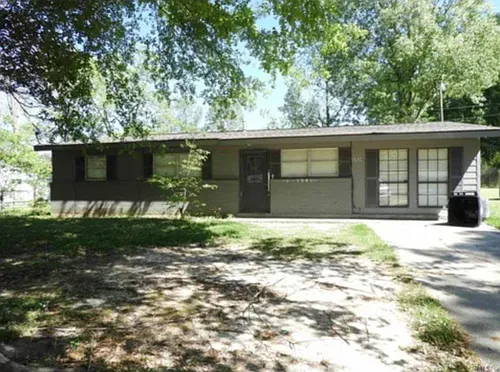 2434 Evanston St Photo 1