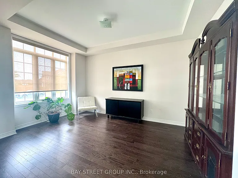 1003 Green St — Photo 8