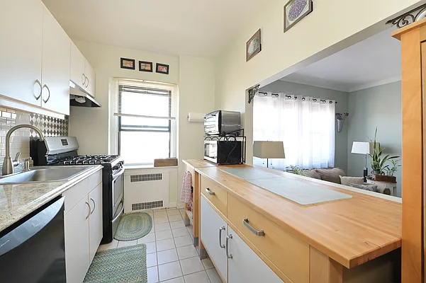 Sold by Keller Williams Realty of Greater Nassau | media 28